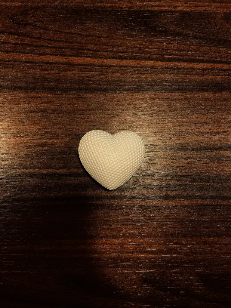 Gipsen Hart “Tender Whisper” 